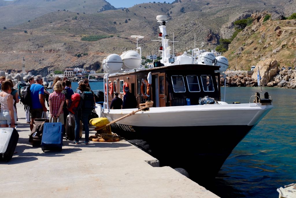 Kleine Fähre P/S Neptoune in Chora Sfakion