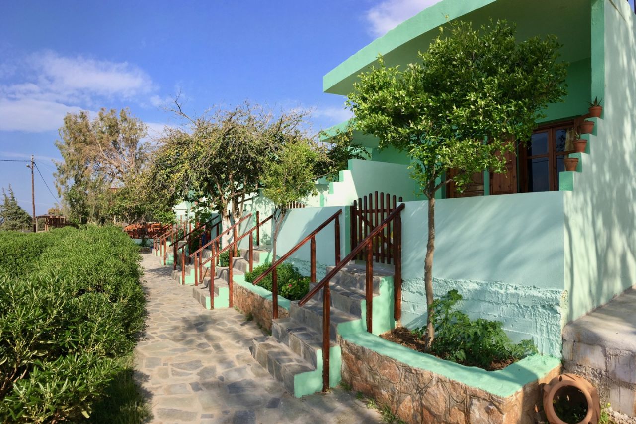 Zorbas Rooms Skaloti